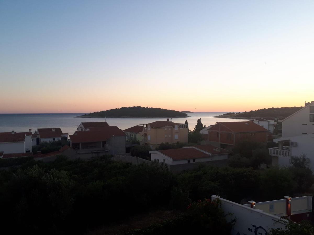 Apartments Starshine & Lighthouse روغوزنيكا المظهر الخارجي الصورة