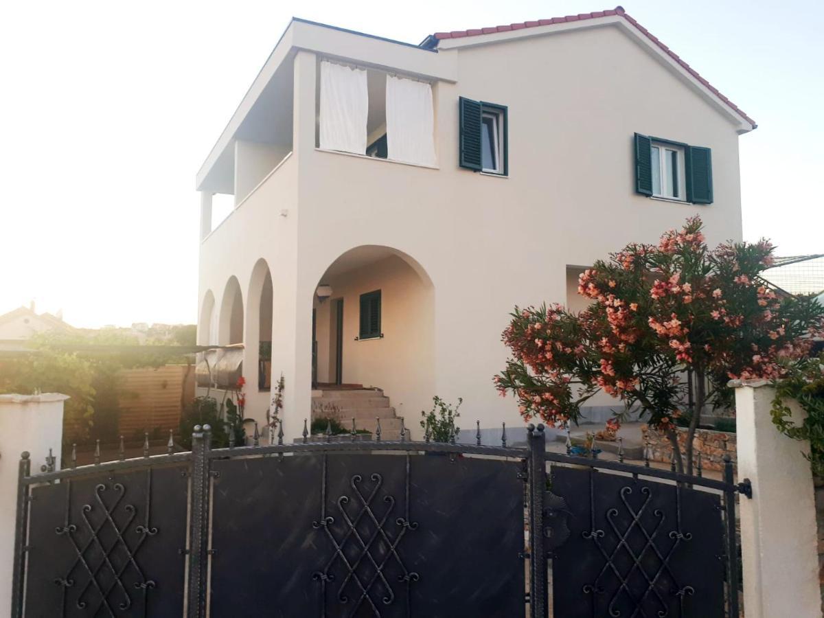 Apartments Starshine & Lighthouse روغوزنيكا المظهر الخارجي الصورة