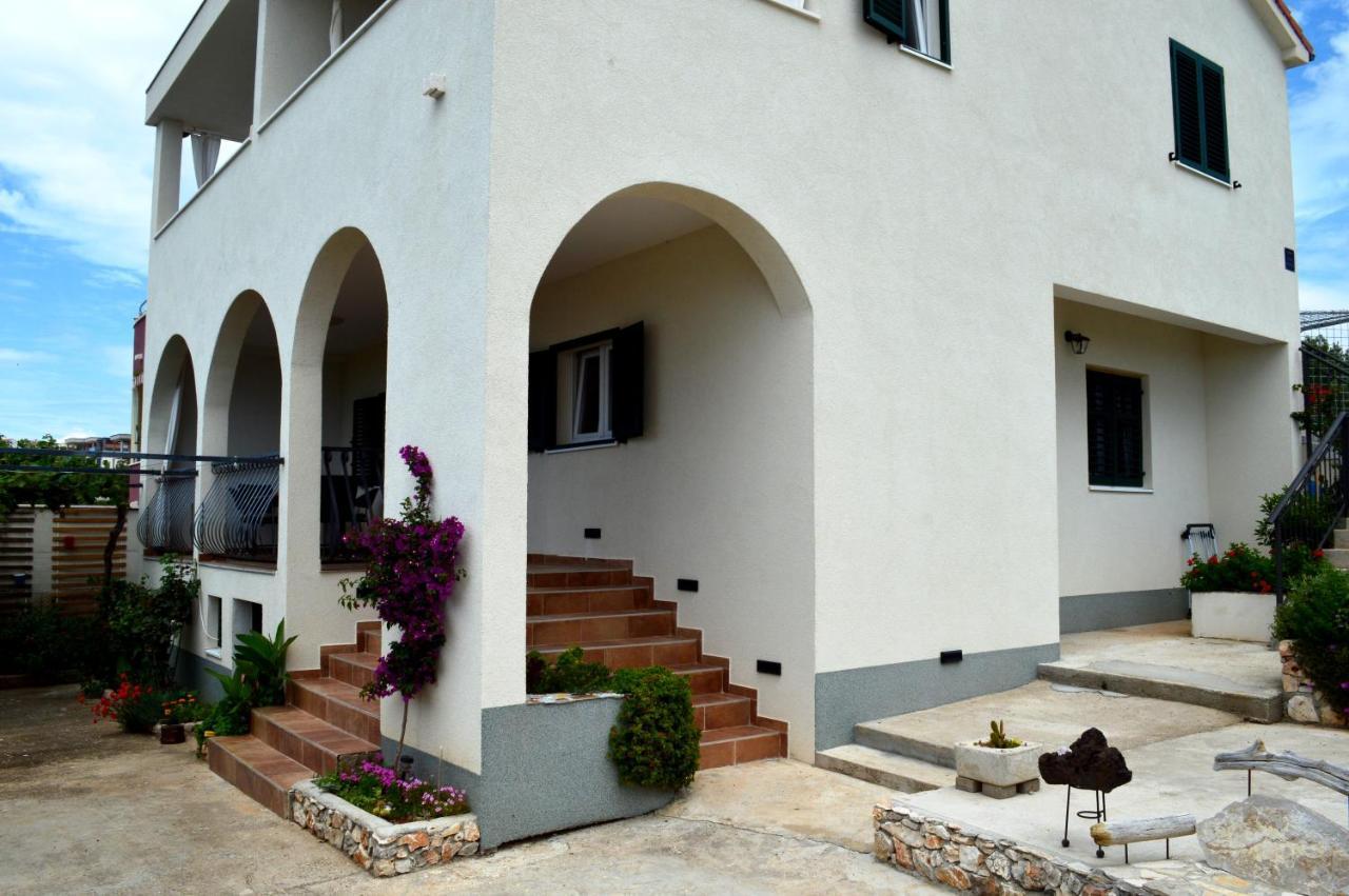 Apartments Starshine & Lighthouse روغوزنيكا المظهر الخارجي الصورة