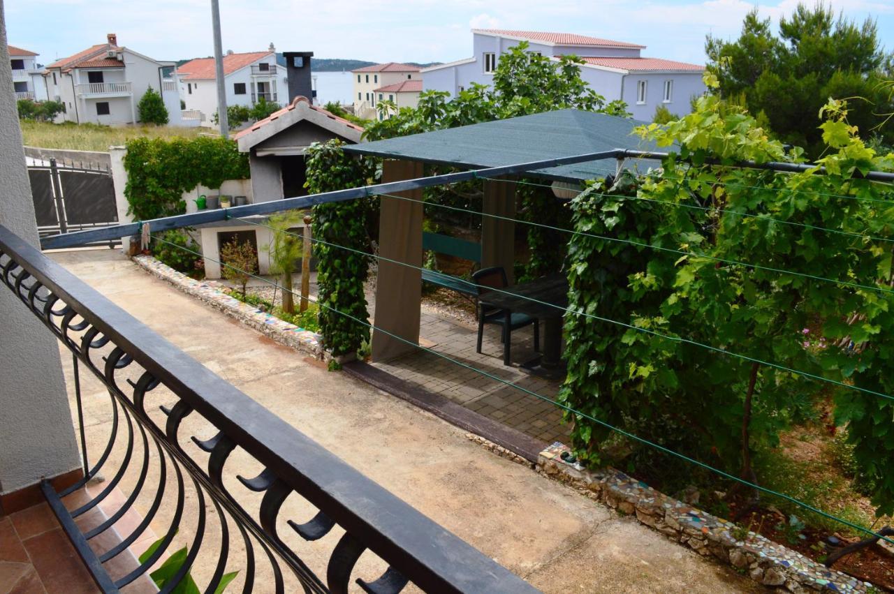 Apartments Starshine & Lighthouse روغوزنيكا المظهر الخارجي الصورة